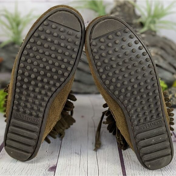 Minnetonka Double Fringe Side Zip Moccasin Boot - Picture 6 of 10